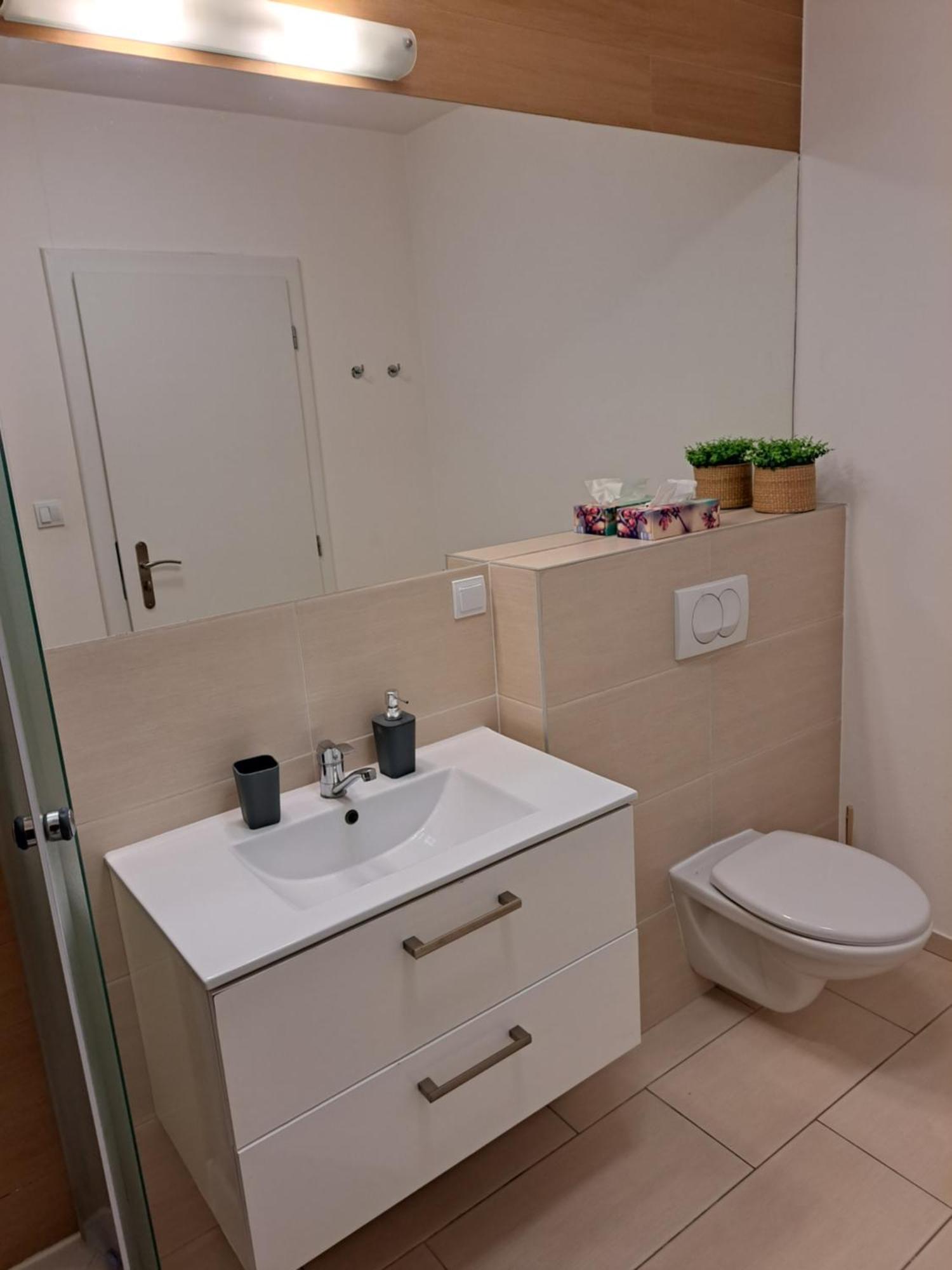 Adam Apartman Košice Eksteriør billede